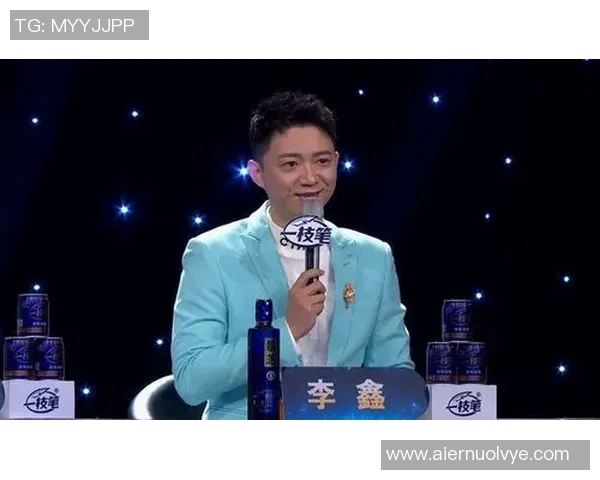 足球明星李鑫的职业生涯与成就全景回顾与分析